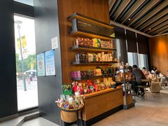 零售区-星巴克臻选(莘庄仲盛店)