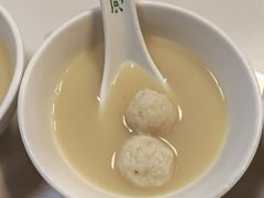 -年辉渔村·非遗传承餐厅(新丰江店)