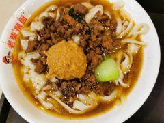 大传统猪肉面-老柴削面(向阳里店)