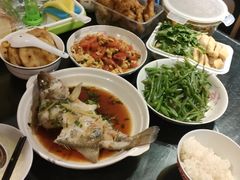 -鲸育宝宝月嫂(徐汇店)