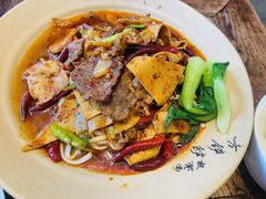 -方铲铲·成都板凳面(滨江银泰店)