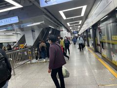 -东方体育中心(地铁站)