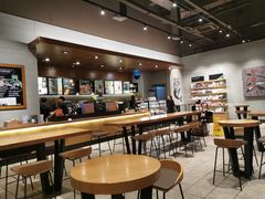大堂-星巴克(深圳龙岗广百店)