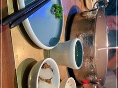 -左庭右院鲜牛肉火锅(金山万达店)
