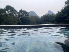 -英德宝晶宫天鹅湖茶语温泉