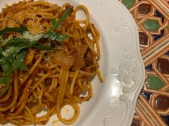 意大利面条配熏肉芝士酱-彼德西餐厅(环球中心店)