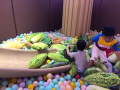 -水桶王国主题餐厅·聚会·生日派对·亲子活动·家庭套餐(亚龙湾希尔顿店)