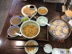 -蟹上黄·蟹黄面·江南糖水(人民广场店)
