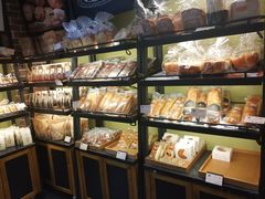 -皇冠幸福里动物奶油生日蛋糕(万达店)