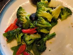 -靠山屯东北农家菜(八龙桥雅苑店)