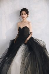 -花里花间摄影工作室