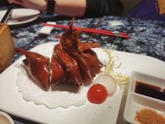玻璃脆皮乳鸽皇-新雅(丰盛里店)
