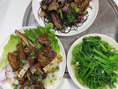 -乡土特色.冷锅鱼.牦牛肉汤锅
