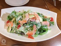 牛油果鲜虾沙拉-UPPER KITCHEN(延安路店)