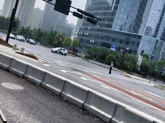 -盈丰路(地铁站)