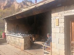 -梁家河村红色旅游区