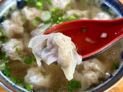 -张阿三馄饨店