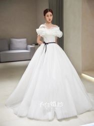-予白婚纱礼服馆