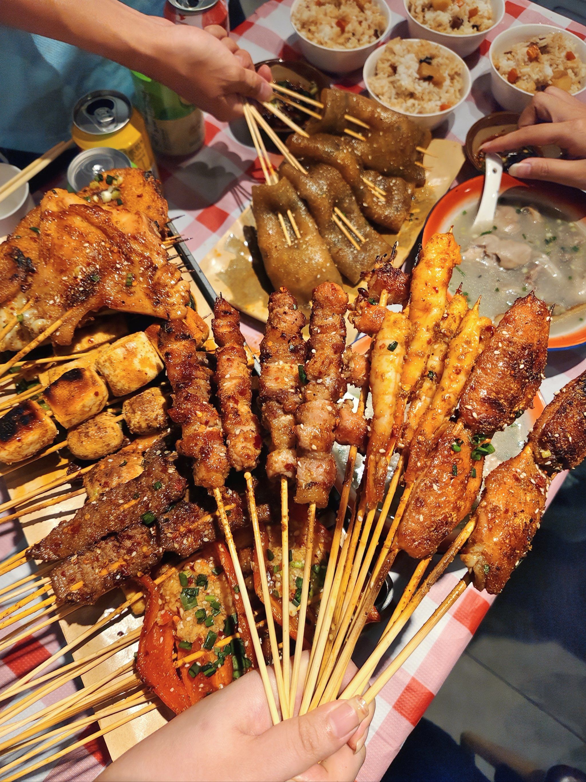 谁说长沙的烧烤是牙签肉啊!四方坪这家