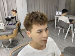 点击看大图 -辛格·潮沙龙