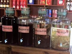 -果松木炭酸菜铜火锅·外婆参鸡汤