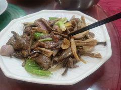 -雄仔农家菜馆·特色葱油鸡(六祖店)