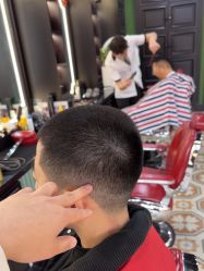 -豪帅男士理容馆
