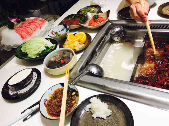 海底捞(池袋店)-"今天本宝宝过生日,小伙伴们带我来吃海底捞.