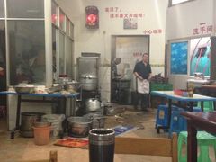 大堂-雷祖芳老妈蹄花店