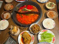 -萍姐火锅·公路夜市(武汉首店)