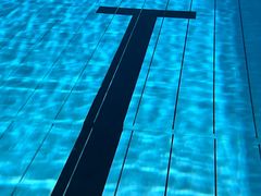 -奥冠体育华师附中恒温游泳馆