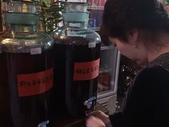 -果松木炭酸菜铜火锅·外婆参鸡汤