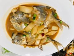 家烧白扁中鲳鱼-甬府小鲜(万象城店)