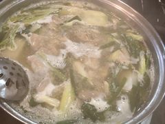-牛一煲美食(江高店)