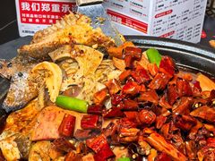 -辣尚瘾·烤鱼·新川菜(交大直营店)