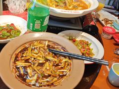 -魏铭鱼头捞饭(晋阳路店)