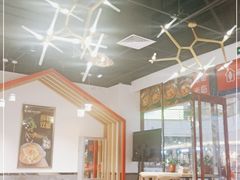 大堂-极有家小鱼小鸡石锅煲(佳兆业店)