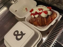 -BUTTERFUL&CREAMOROUS 黄油与面包(三里屯太古里店)