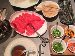 -鼎鼎香·港式火锅·臻选店(北京SKP店)