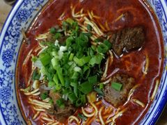 -萍记·鲜肉泡菜粉·非遗襄阳牛肉面