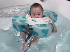 -蓝鲸奇亲子游泳俱乐部