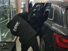 -鲨鱼皮汽车凹陷玻璃修复(静安店)