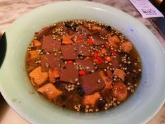 鸭血肥肠-绿茶餐厅(光谷世界城步行街店)