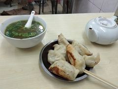 -黄阿姨锅贴大王(万航渡路店)