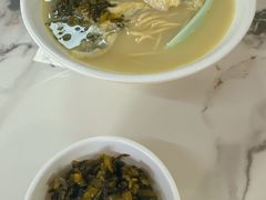-明呈黄鱼面馆(斜土路店)