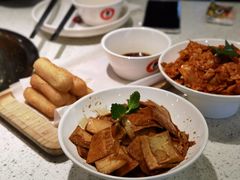 萝卜皮-老佛爷铜炉蛙锅(海岸城店)