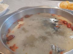 -光头药膳鸡(莱茵小镇店)