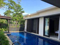 -三亚湾海居铂尔曼度假酒店