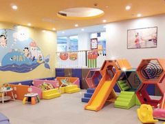 -戊辰亲子游泳俱乐部