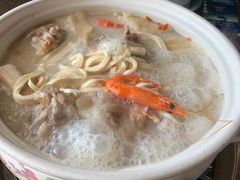 旺晖招牌骨头锅-旺晖本帮骨头煲·深夜火锅(梅园路店)